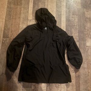 Stay Dry in Style: Black GT Brand Packable Anorak Windbreaker - Size L